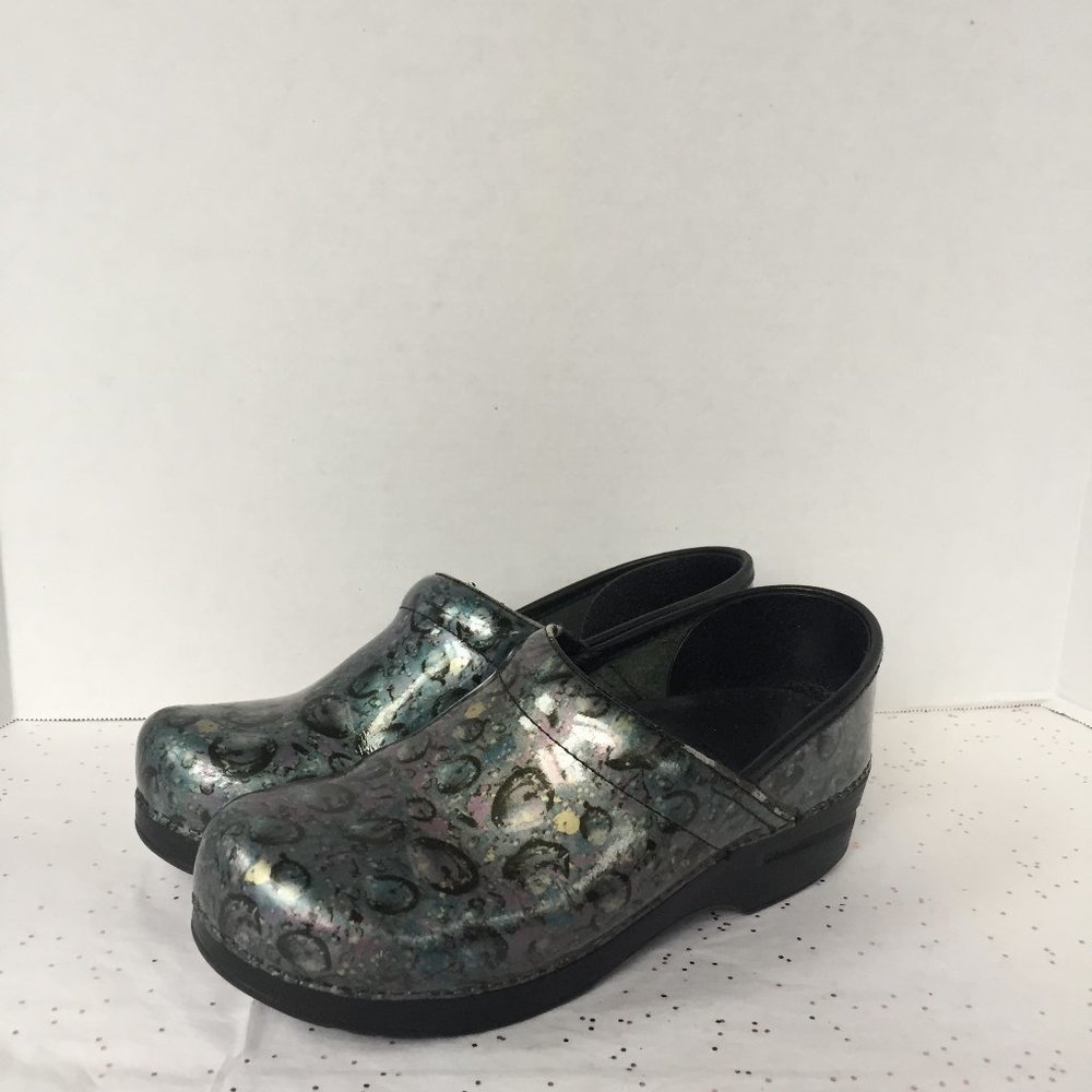 Dansko Blue Gray Patent Patterned Clog - Size 39 - image 2